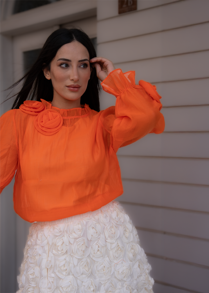 Kolları ve Yakası Güllü Bluz Turuncu