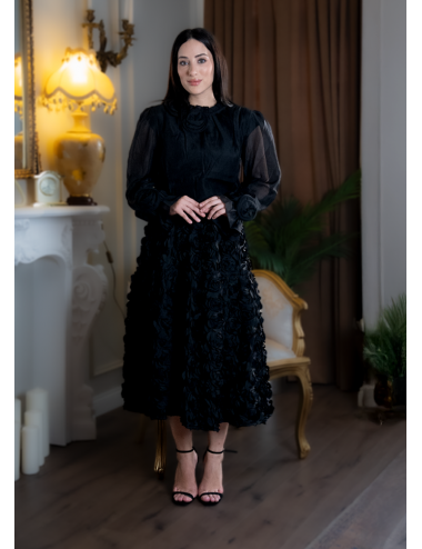 Love 3 Boyutlu Siyah Güllü Etek